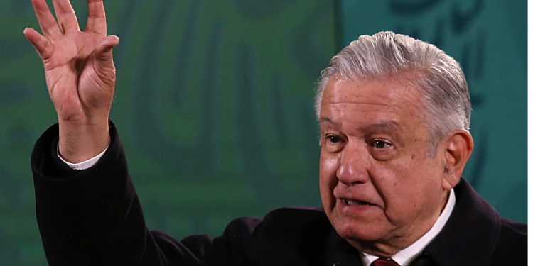 AMLO aims to abolish Mexican regulatory agencies, centralize power
