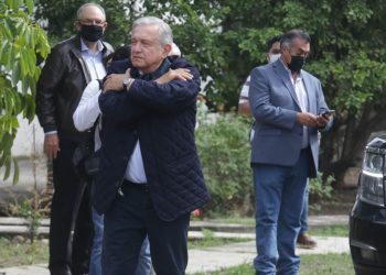 Majority of Mexicans say AMLO did not take appropriate coronavirus precautions