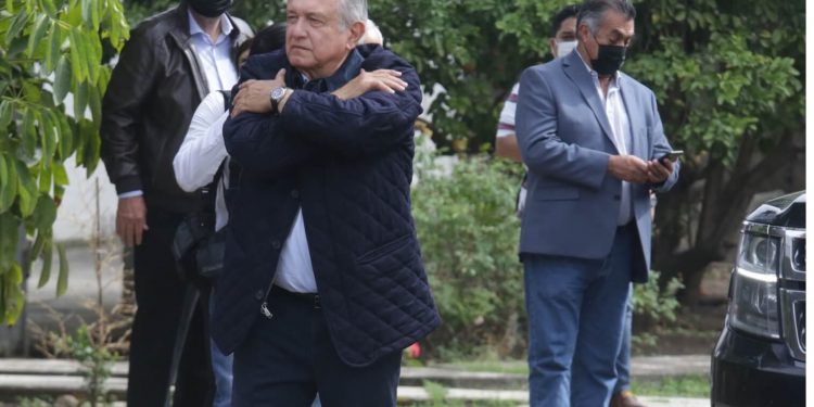 Majority of Mexicans say AMLO did not take appropriate coronavirus precautions