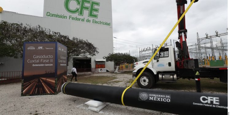 AMLO introduces bill to favor Mexico's state-owned utility