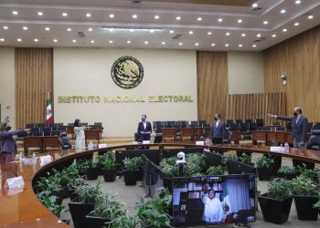 Poll: 65% of voters have confidence in Mexico's electoral body