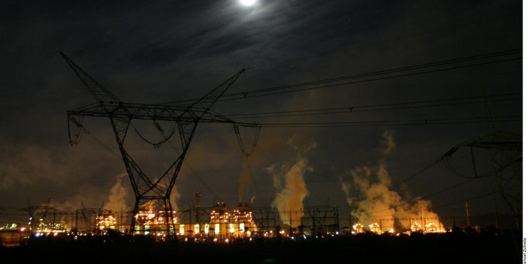 Mexico's state-run utility shoots up dirty energy use